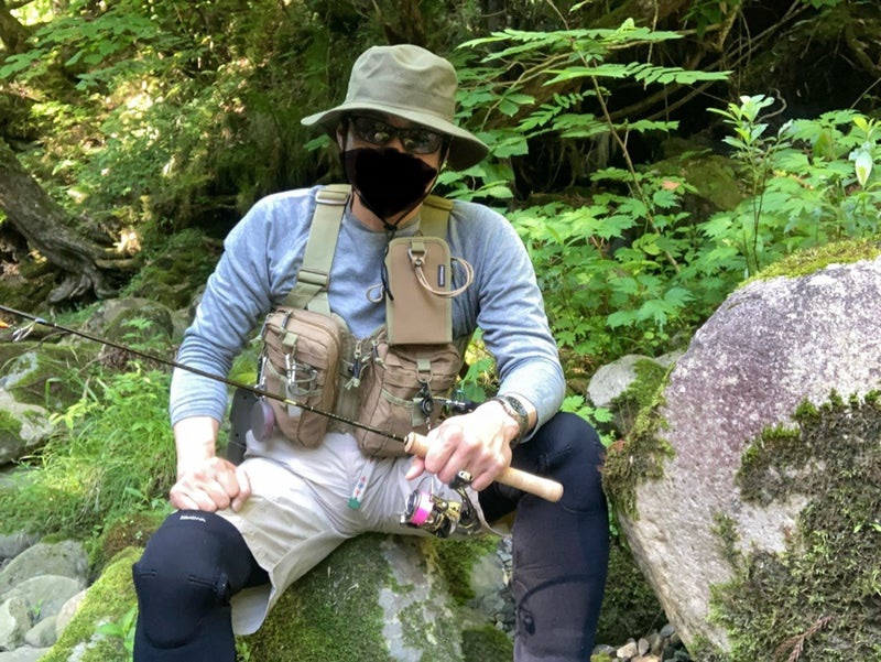 岐阜県郡上市、長良川水系吉田川にて、SHひろあきのウエットウエーディング装備（防虫仕様）