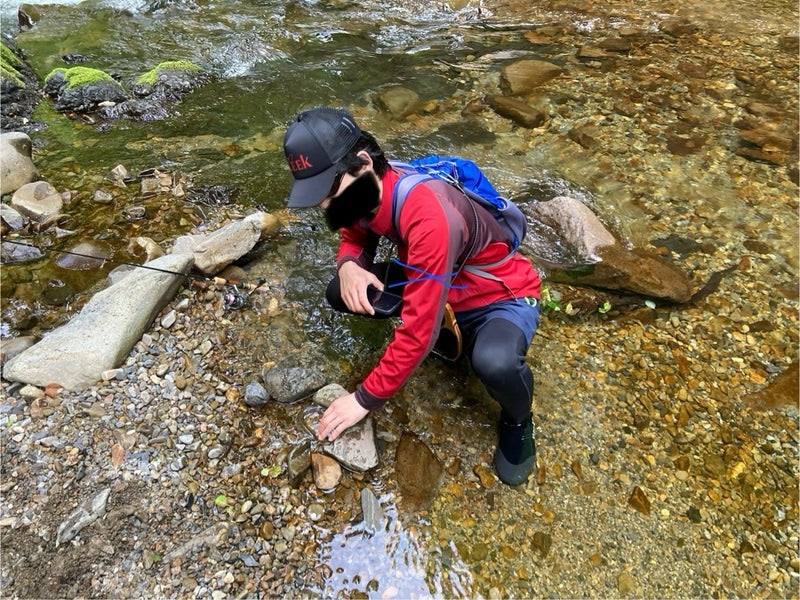 亀尾島川でアマゴを釣った後輩OG