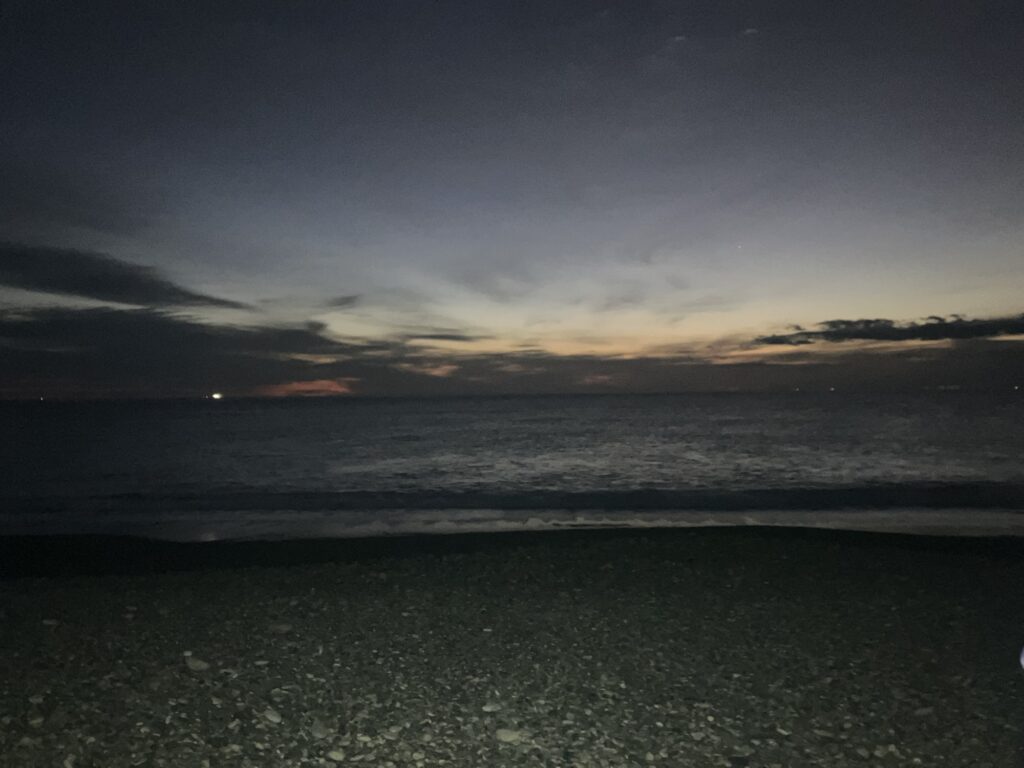 朝焼けの七里御浜